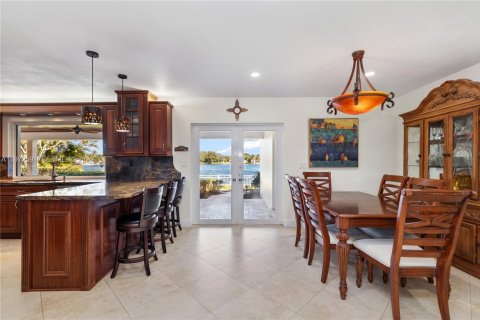 House in Cutler Bay, Florida 3 bedrooms, 154.22 sq.m. № 2032843 - photo 7