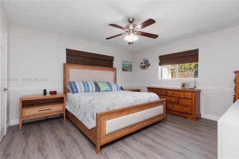 House in Cutler Bay, Florida 3 bedrooms, 154.22 sq.m. № 2032843 - photo 26