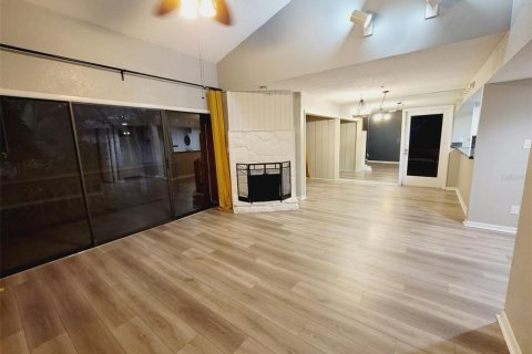 Copropriété à louer à Orlando, Floride: 3 chambres, 122.26 m2 № 1900229 - photo 2