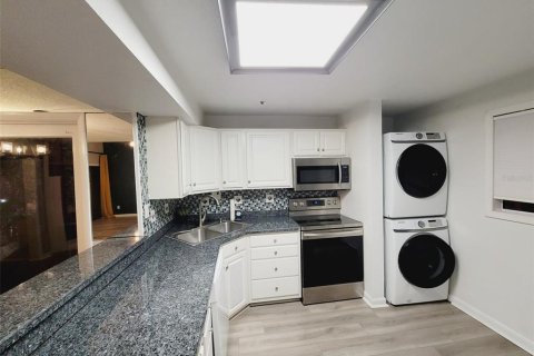 Снять в аренду кондоминиум в Орландо, Флорида 3 комнаты, 122.26м2, № 1900229 - фото 8