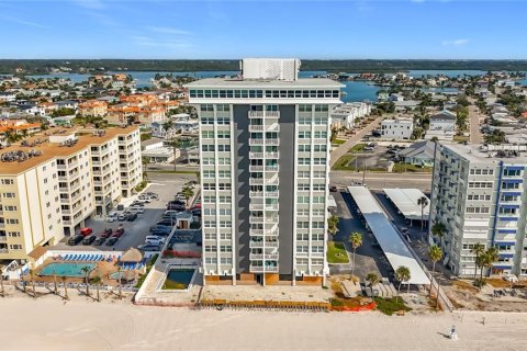 Condo in Redington Shores, Florida, 2 bedrooms № 2367469