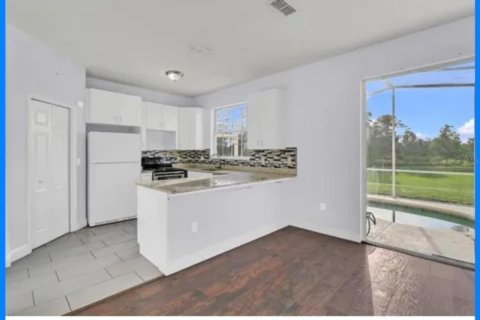 Townhouse in Kissimmee, Florida 4 bedrooms, 150.13 sq.m. № 2396412 - photo 7