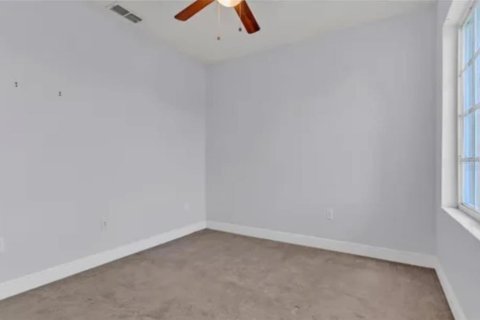 Townhouse in Kissimmee, Florida 4 bedrooms, 150.13 sq.m. № 2396412 - photo 12