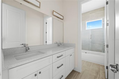 Casa en alquiler en Lake Alfred, Florida, 5 dormitorios, 175.12 m2 № 1635798 - foto 19