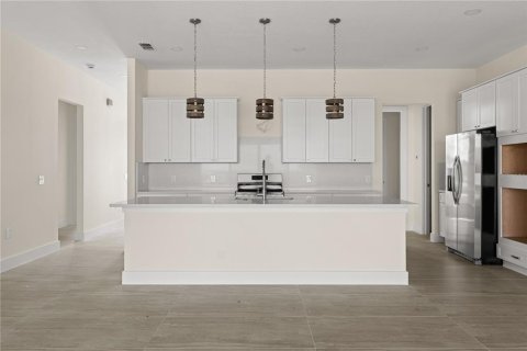 Casa en alquiler en Lake Alfred, Florida, 5 dormitorios, 175.12 m2 № 1635798 - foto 6
