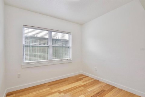 Apartamento en alquiler en Orlando, Florida, 3 dormitorios, 125.42 m2 № 1899395 - foto 12
