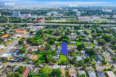 Terreno en venta en Miami, Florida № 1868460 - foto 7