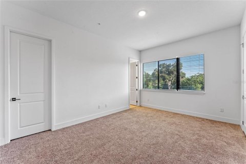 Townhouse in Orlando, Florida 3 bedrooms, 191.1 sq.m. № 1803421 - photo 21