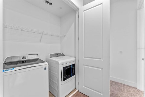Townhouse in Orlando, Florida 3 bedrooms, 191.1 sq.m. № 1803421 - photo 20
