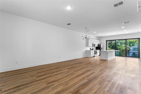 Townhouse in Orlando, Florida 3 bedrooms, 191.1 sq.m. № 1803421 - photo 16