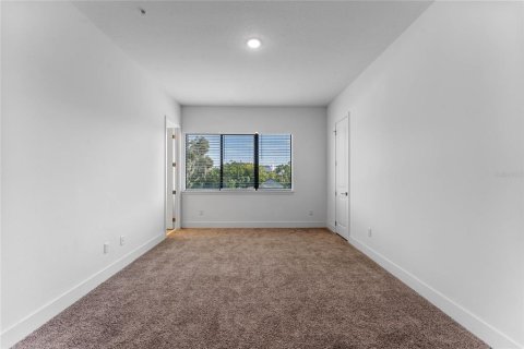 Townhouse in Orlando, Florida 3 bedrooms, 191.1 sq.m. № 1803421 - photo 24