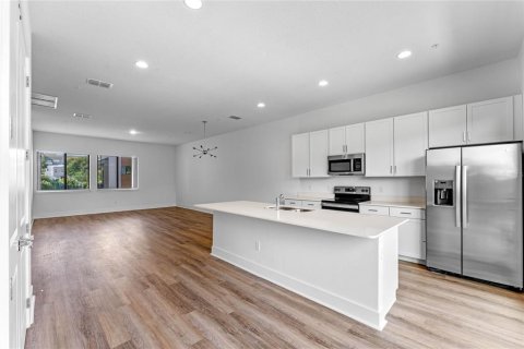 Townhouse in Orlando, Florida 3 bedrooms, 191.1 sq.m. № 1803421 - photo 14