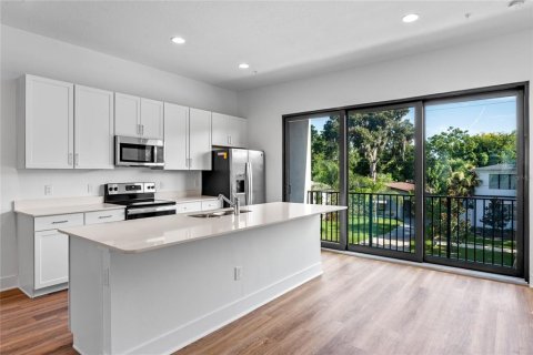 Townhouse in Orlando, Florida 3 bedrooms, 191.1 sq.m. № 1803421 - photo 11