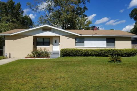 House in Jacksonville, Florida 4 bedrooms, 170.75 sq.m. № 822196 - photo 1