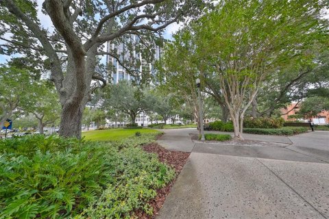 Condo in Saint Petersburg, Florida, 3 bedrooms  № 1788083 - photo 2