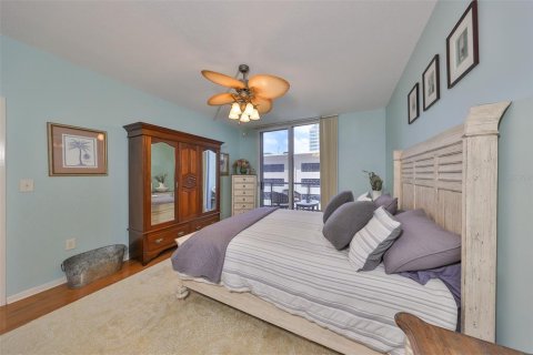 Condo in Saint Petersburg, Florida, 3 bedrooms  № 1788083 - photo 25