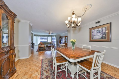 Condo in Saint Petersburg, Florida, 3 bedrooms  № 1788083 - photo 11