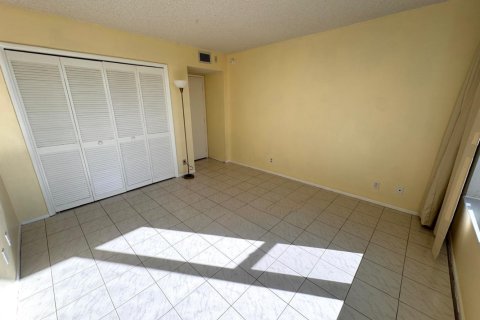 Купить кондоминиум в Помпано-Бич, Флорида 3 комнаты, 139.35м2, № 2250512 - фото 16