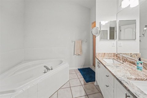 Touwnhouse à vendre à Palm Harbor, Floride: 3 chambres, 178.37 m2 № 2380394 - photo 16