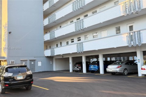 Снять в аренду кондоминиум в Халландейл-Бич, Флорида 2 спальни, 95.41м2, № 2009953 - фото 29