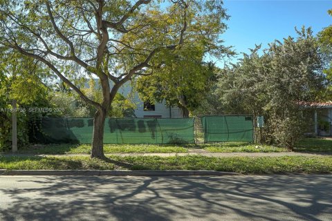 Land in Miami Beach, Florida № 2026400 - photo 5