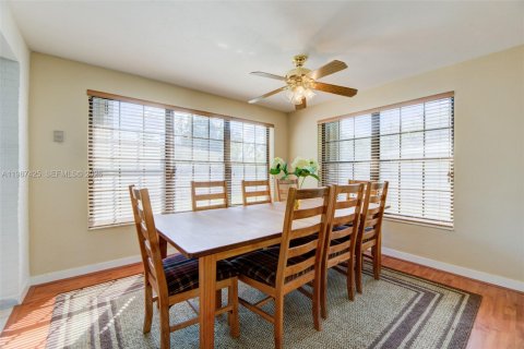 Casa en venta en Hollywood, Florida, 3 dormitorios, 151.15 m2 № 2047818 - foto 18