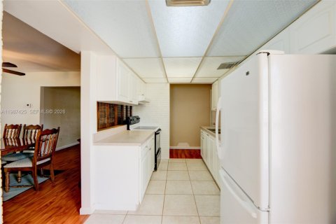 Casa en venta en Hollywood, Florida, 3 dormitorios, 151.15 m2 № 2047818 - foto 21