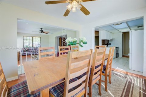 Casa en venta en Hollywood, Florida, 3 dormitorios, 151.15 m2 № 2047818 - foto 20