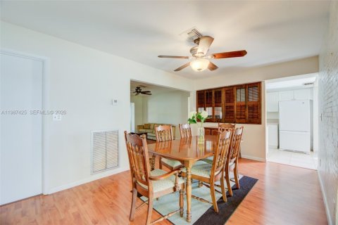 Casa en venta en Hollywood, Florida, 3 dormitorios, 151.15 m2 № 2047818 - foto 14