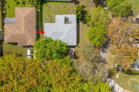 Casa en venta en Hollywood, Florida, 3 dormitorios, 151.15 m2 № 2047818 - foto 5