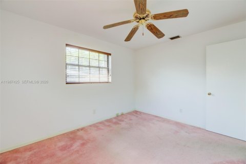 Casa en venta en Hollywood, Florida, 3 dormitorios, 151.15 m2 № 2047818 - foto 26