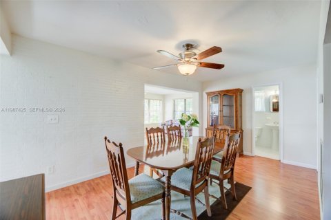 Casa en venta en Hollywood, Florida, 3 dormitorios, 151.15 m2 № 2047818 - foto 12