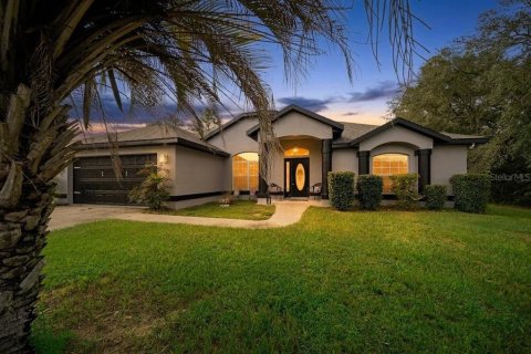 House in Ocala, Florida 3 bedrooms, 166.3 sq.m. № 2308591