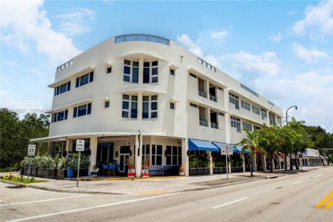 House in Miami, Florida 1 bedroom, 87.33 sq.m. № 2029496 - photo 4