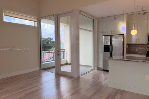 House in Miami, Florida 1 bedroom, 87.33 sq.m. № 2029496 - photo 19