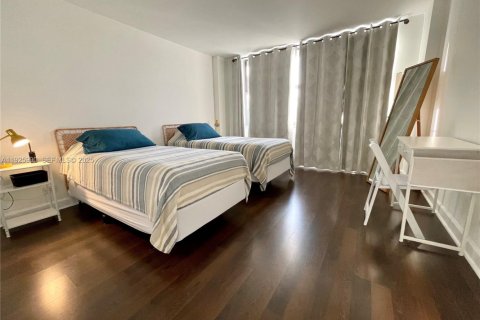 Condominio en alquiler en Bay Harbor Islands, Florida, 2 dormitorios, 120.77 m2 № 2059682 - foto 26