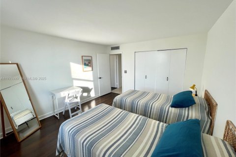 Condominio en alquiler en Bay Harbor Islands, Florida, 2 dormitorios, 120.77 m2 № 2059682 - foto 27