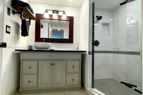 Condominio en alquiler en Bay Harbor Islands, Florida, 2 dormitorios, 120.77 m2 № 2059682 - foto 20