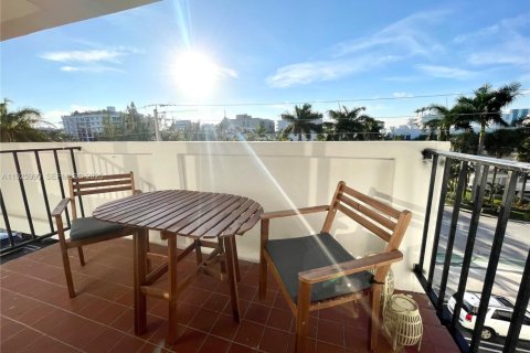 Condominio en alquiler en Bay Harbor Islands, Florida, 2 dormitorios, 120.77 m2 № 2059682 - foto 28