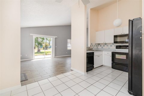 House in Port Charlotte, Florida 3 bedrooms, 124.12 sq.m. № 1624555 - photo 10