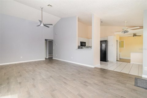 House in Port Charlotte, Florida 3 bedrooms, 124.12 sq.m. № 1624555 - photo 7