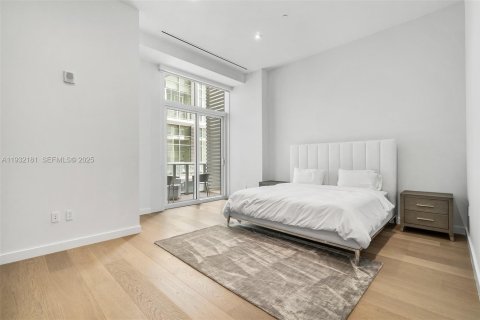 Condo in Miami Beach, Florida, 3 bedrooms  № 1990786 - photo 15