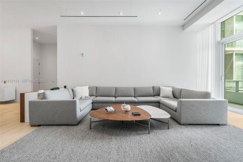 Condo in Miami Beach, Florida, 3 bedrooms  № 1990786 - photo 11