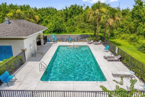 Condo in Orlando, Florida, 2 bedrooms  № 1797397 - photo 30