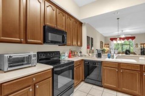 Condo in Orlando, Florida, 2 bedrooms  № 1797397 - photo 5