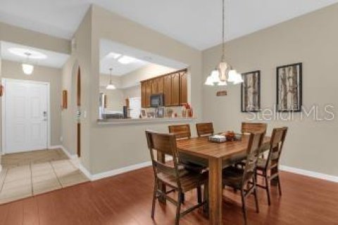 Condo in Orlando, Florida, 2 bedrooms  № 1797397 - photo 9