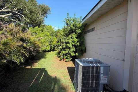Villa ou maison à vendre à Gulfport, Floride: 2 chambres, 94.11 m2 № 2316566 - photo 27