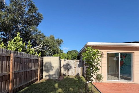 Villa ou maison à vendre à Gulfport, Floride: 2 chambres, 94.11 m2 № 2316566 - photo 26