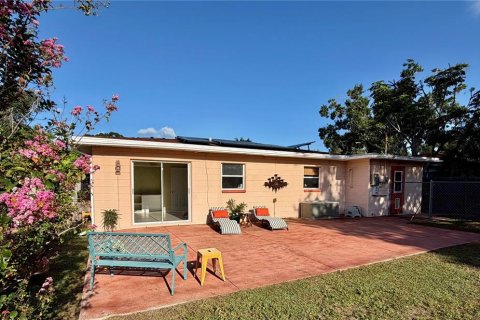 Villa ou maison à vendre à Gulfport, Floride: 2 chambres, 94.11 m2 № 2316566 - photo 5
