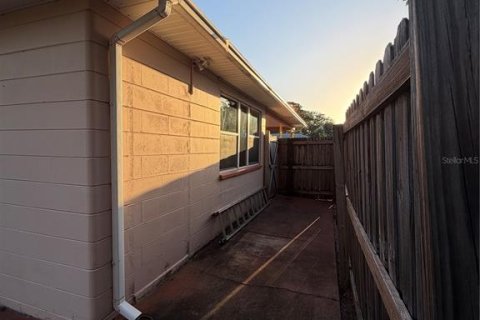 Villa ou maison à vendre à Gulfport, Floride: 2 chambres, 94.11 m2 № 2316566 - photo 29